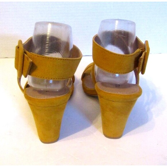 Torrid Sandals Mustard Brown Wrap Heel Cone Heel Faux Suede NWT Size 9W - Picture 4 of 8